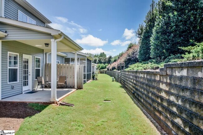 Building Photo - 826 Stonebriar St