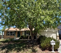 Building Photo - 18135 E Atlantic Dr