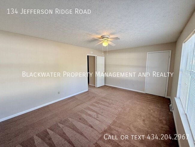 Building Photo - 134 Jefferson Ridge Rd