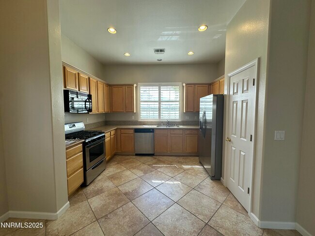 Building Photo - 10175 Coyote Creek Ct