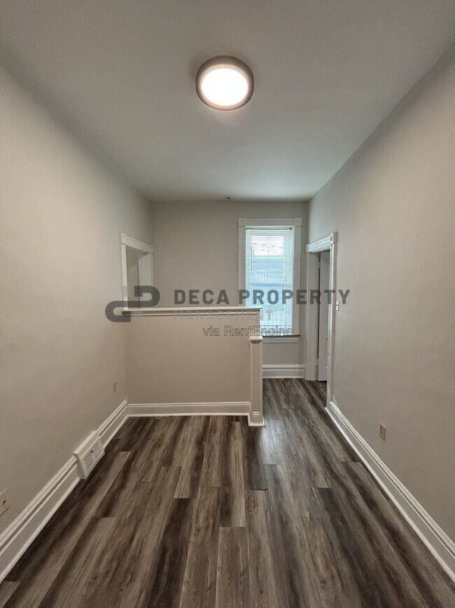 Building Photo - 5228 Northrup Ave