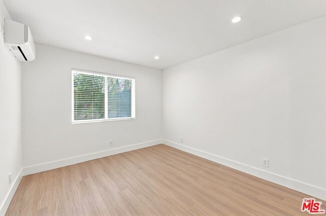 Building Photo - 20210 W Gault St