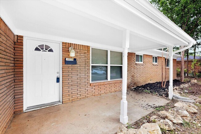 Building Photo - 3BR/2BA North Richland Hills Home with Updated Finishes