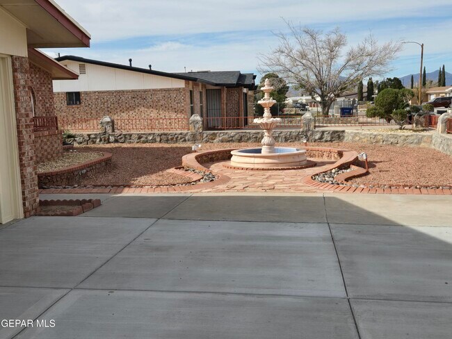 Building Photo - 11188 Shoreline Dr