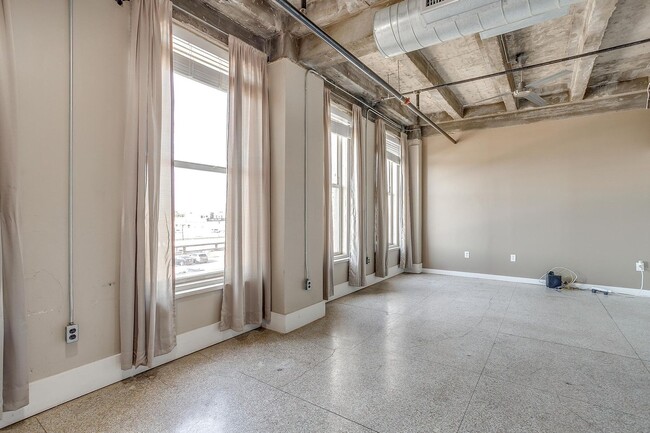 Building Photo - 221 W Lancaster Ave