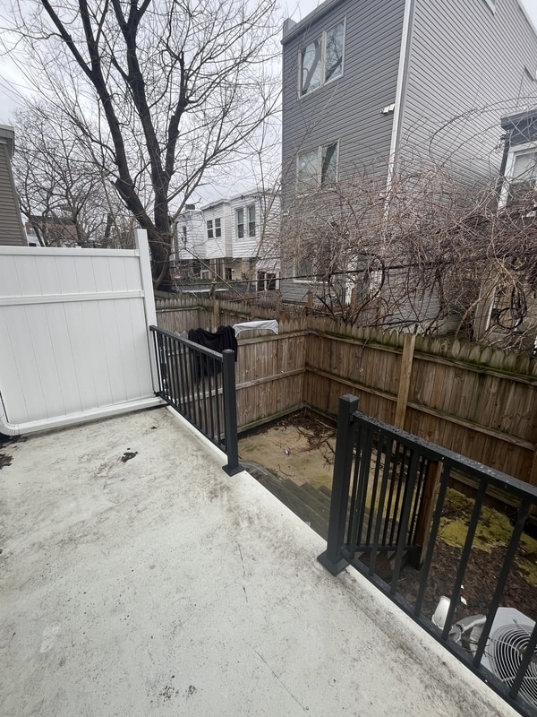 Building Photo - 2634 Manton St