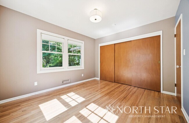 Building Photo - Charming Home in Coveted First Addition Ne...