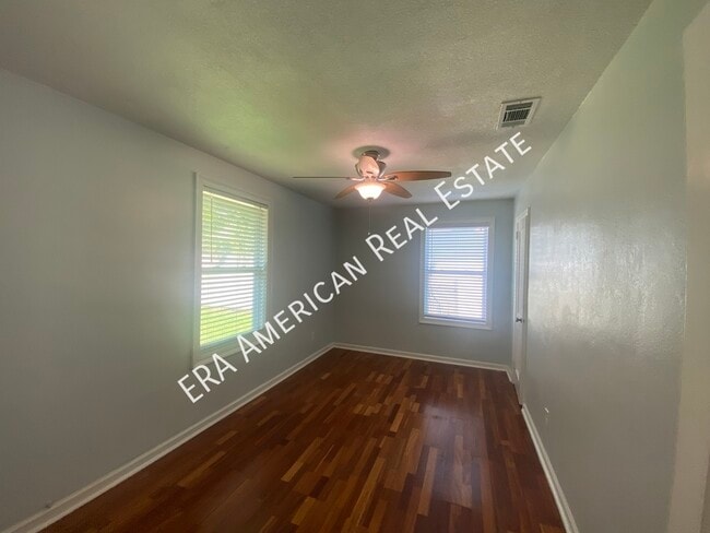 Building Photo - 9 Okahatchee Cir SE