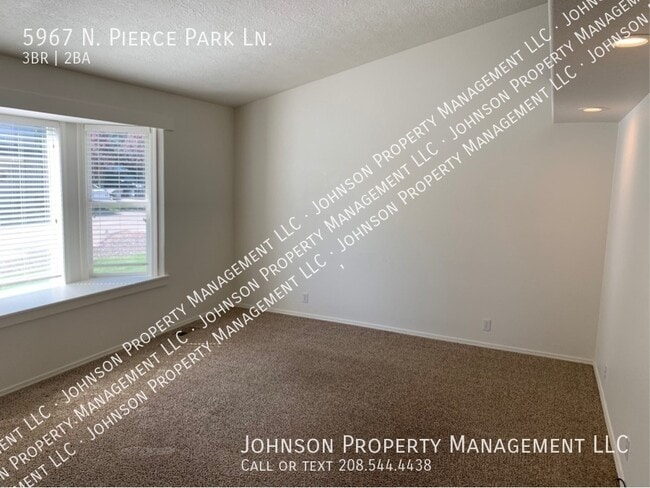 Building Photo - 5967 N Pierce Park Ln