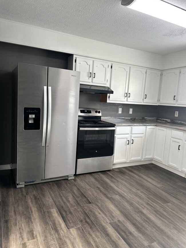 Building Photo - 1030 Finney Rd