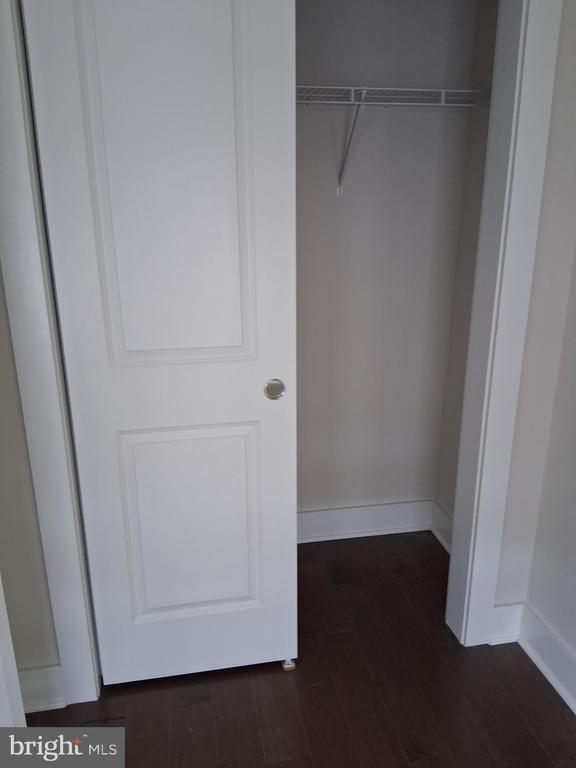 Building Photo - 5158 Ridgeview Retreat Dr