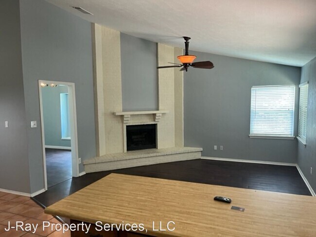 Building Photo - 3 br, 2 bath House - 5070 Red River Trail