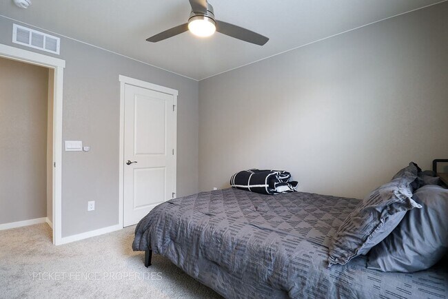 Building Photo - Beautiful New Home in West Greeley!