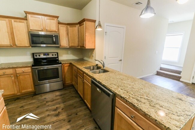 Building Photo - Fremont 4-Plex