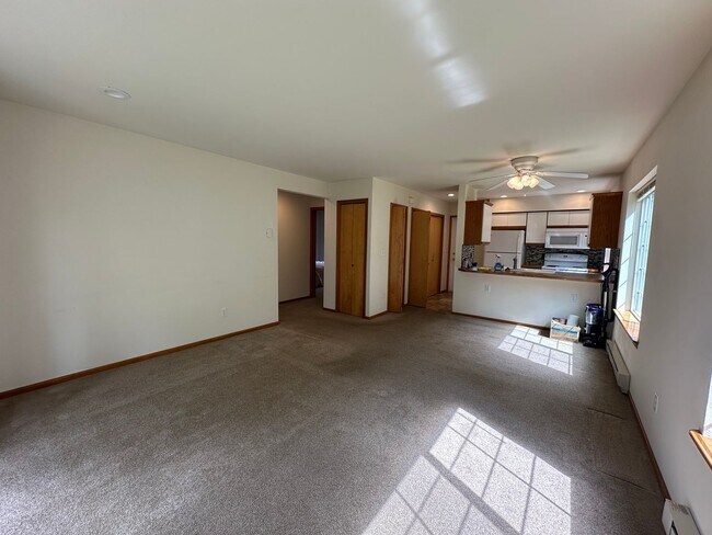 Building Photo - 3340 Southbend Pl