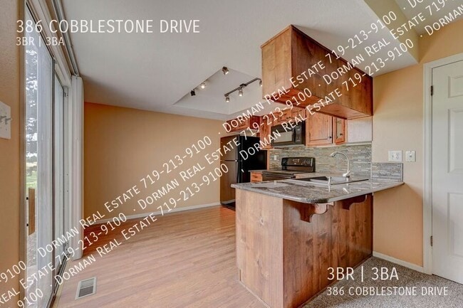 Building Photo - 386 Cobblestone Dr