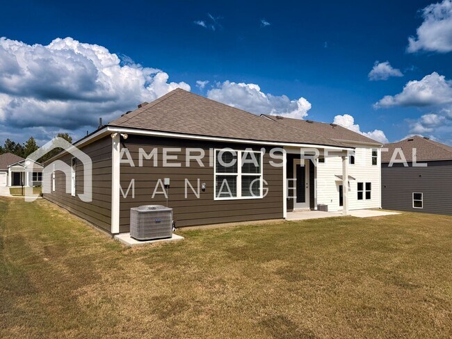 Building Photo - HALF OFF DEPOSIT SPECIAL!! New Constructio...