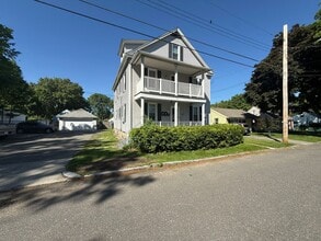 Building Photo - 24 Davis St