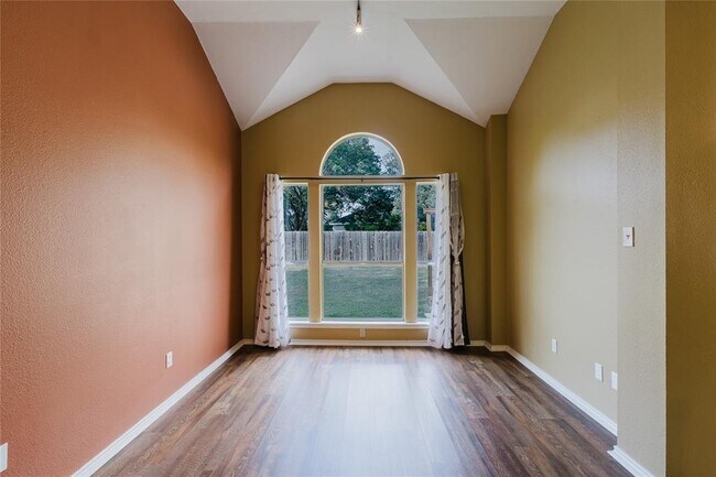 Building Photo - 6614 Bramber Ln