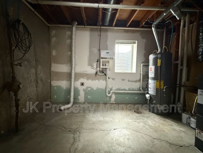 Building Photo - 3108 9th Ave N