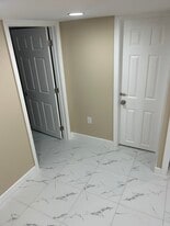 Building Photo - 271 Claremont Ave