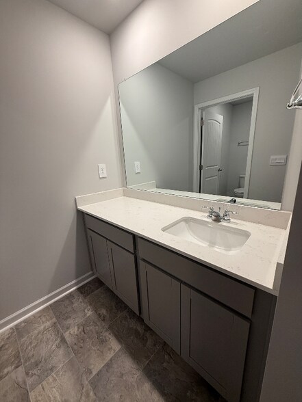 Building Photo - 97 Hartmann Crossing Dr