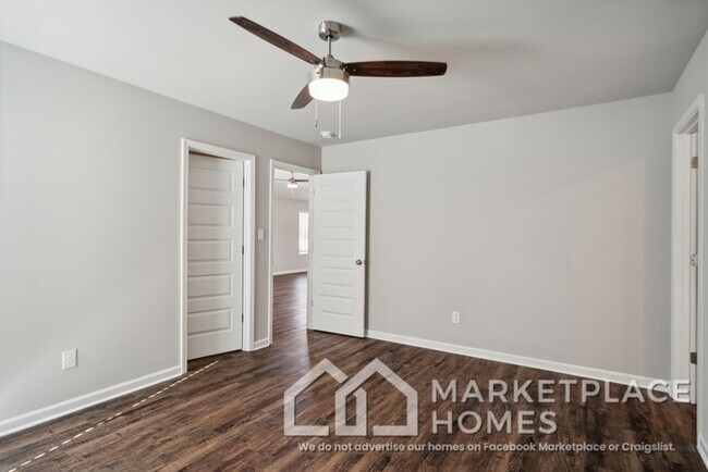 Building Photo - 4022 Ryan Dr SW