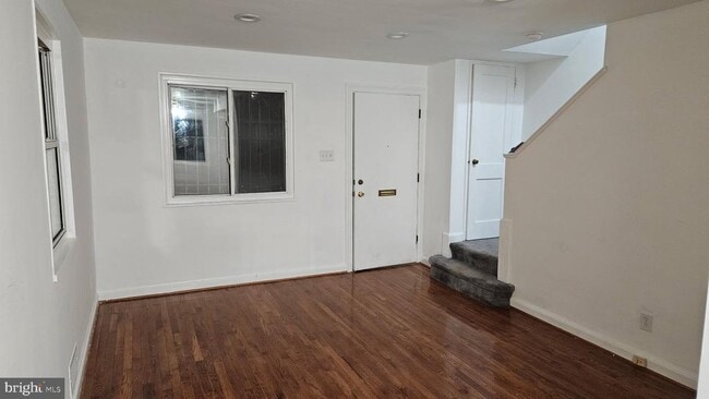 Building Photo - 4213 Hildreth St SE