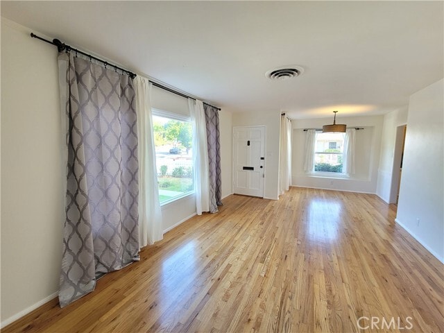 Building Photo - 6121 White Oak Ave