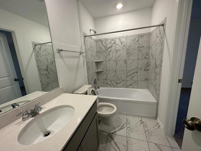 Building Photo - 336 Canley Lp