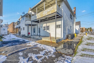 Building Photo - 1007 Washburn St