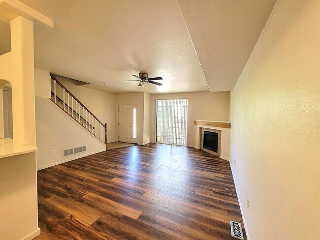 Building Photo - ALL PROSPECTIVE TENANTS MUST SUBMIT A $58 ...