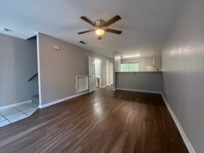 Building Photo - 2 Bedroom x 2.5 Bathroom NEWLY RENOVATED Apartment