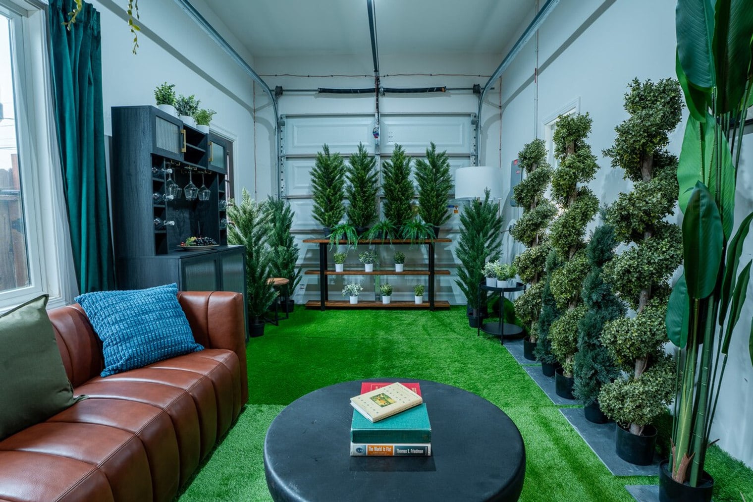 Building Photo - 2732 Fair Oaks Ave