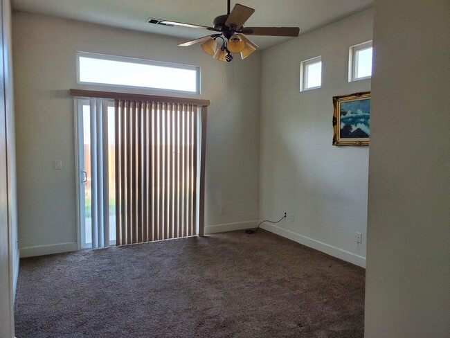 Building Photo - 604 Westwinds Dr