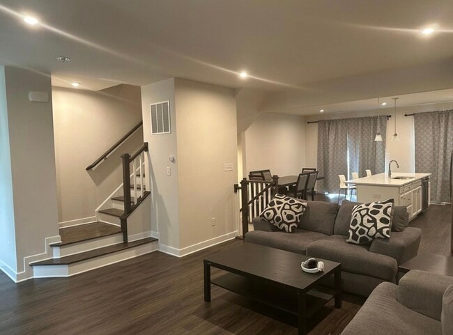 Building Photo - 6 Kohlmyer Dr