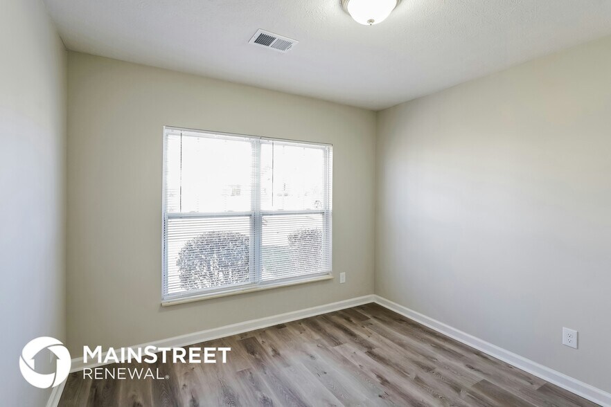 Building Photo - 2109 Freeman Ln