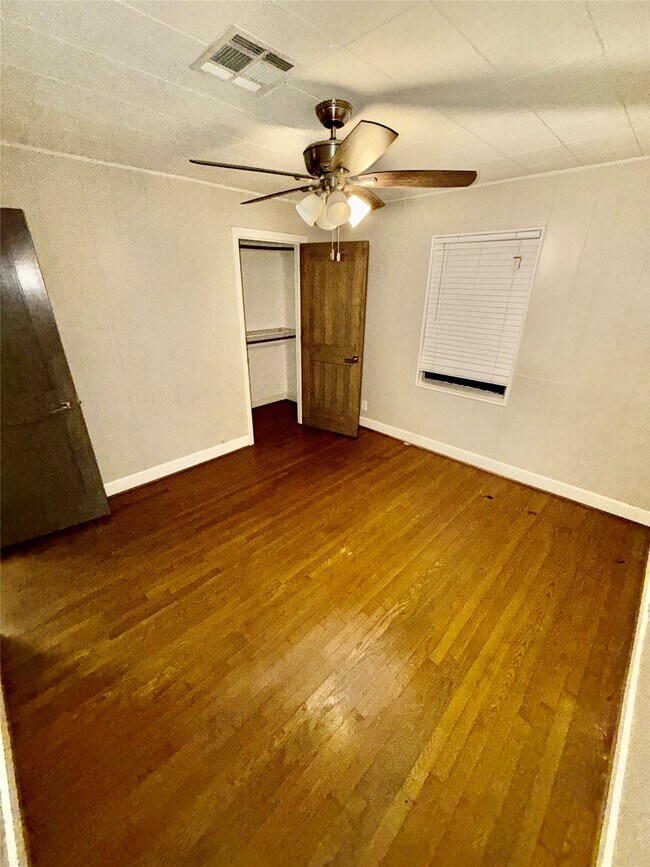 Building Photo - 629 Westford St