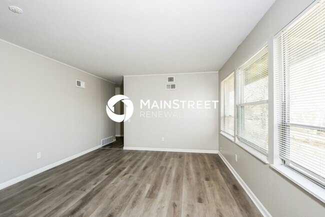 Building Photo - 11058 Perham Dr