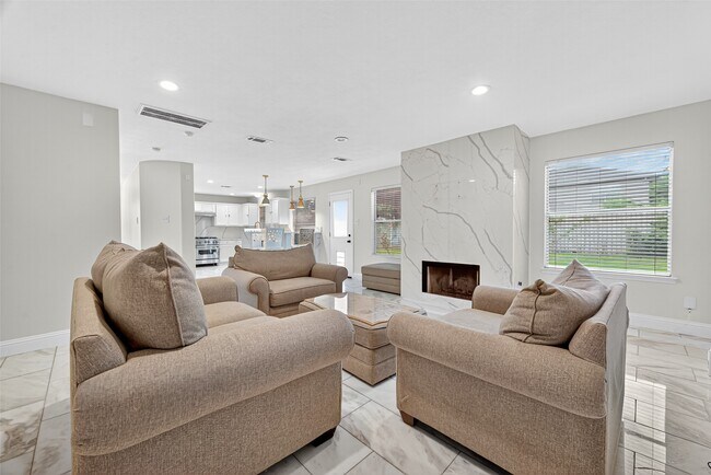 Building Photo - 6654 Stonefort Ct