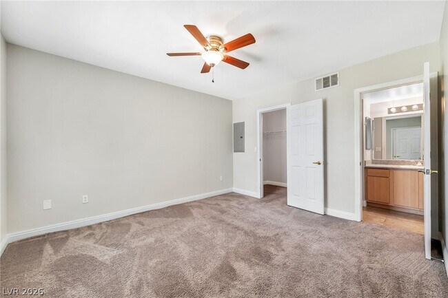 Building Photo - 8000 W Badura Ave