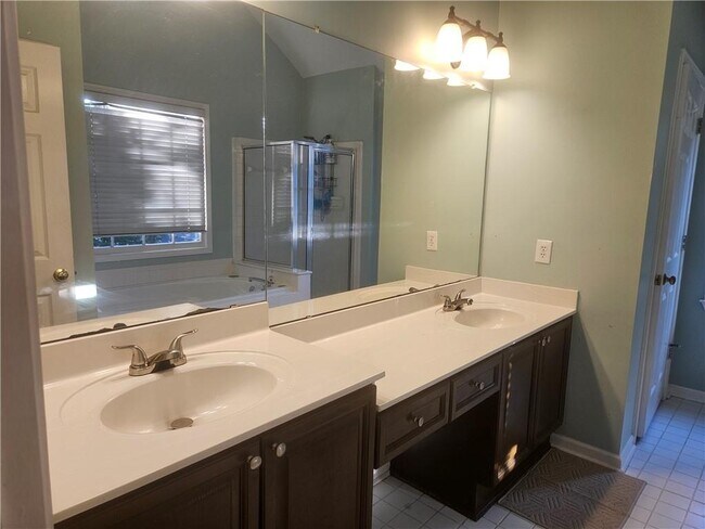 Building Photo - 2545 Cobble Creek Ln