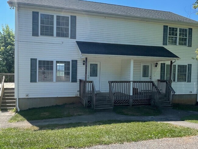 Primary Photo - 3332 Yellow Sulphur Rd