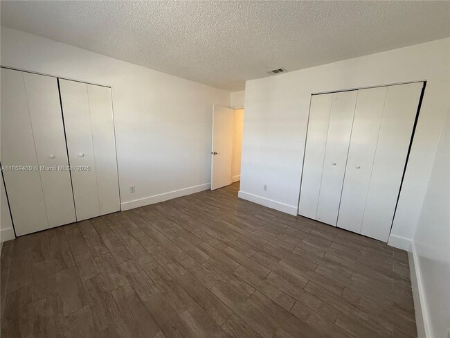 Building Photo - 2454 NW 52nd Ave
