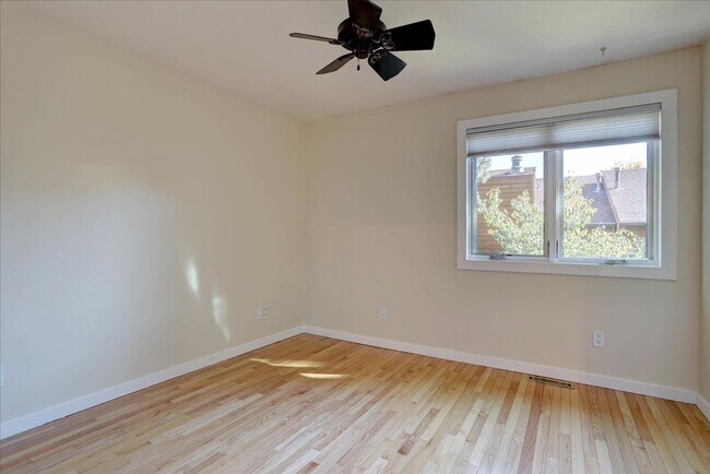 Building Photo - Welcome to Your Boulder Oasis at Hickok Place