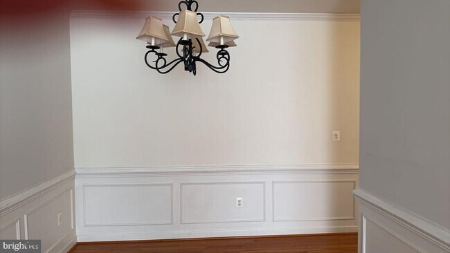 Building Photo - 6409 Nice Pl