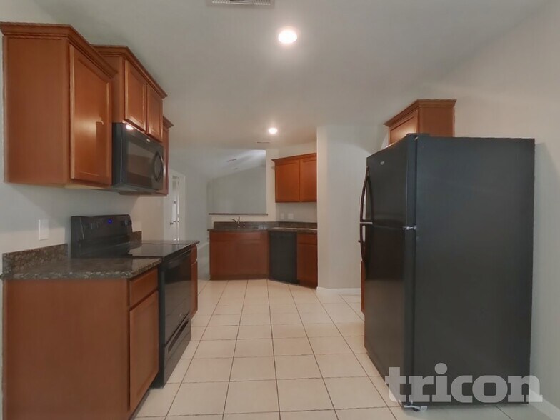 Building Photo - 717 Totem Trail Dr