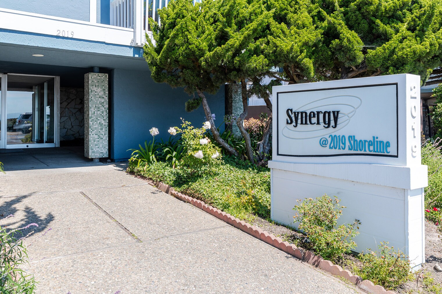 Building Photo - 2019 Shore Line Dr