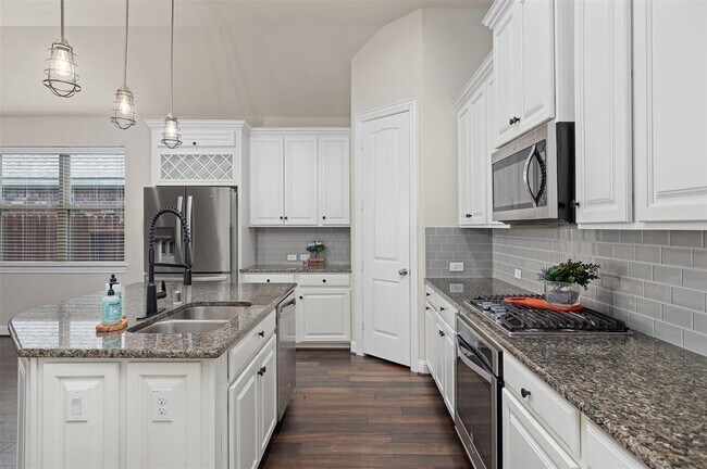 Building Photo - 12514 Tamaron Dr