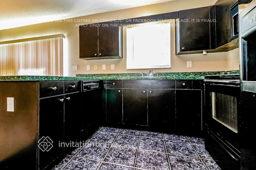 Building Photo - 6380 25 Way S